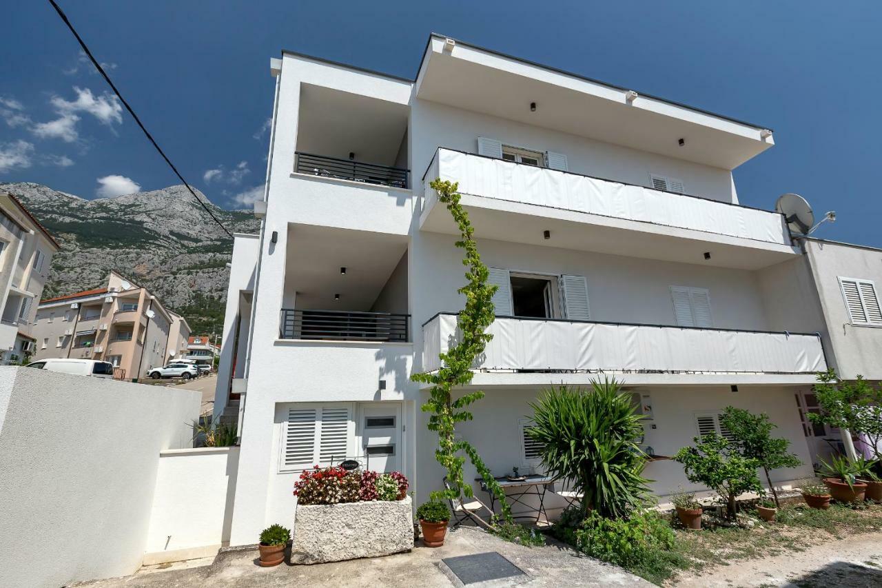 Apartman For 4 - Lovreta Makarska Exterior foto